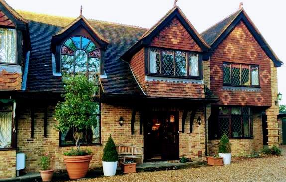 Tudor Place Bed & Breakfast Winnersh Exterior photo